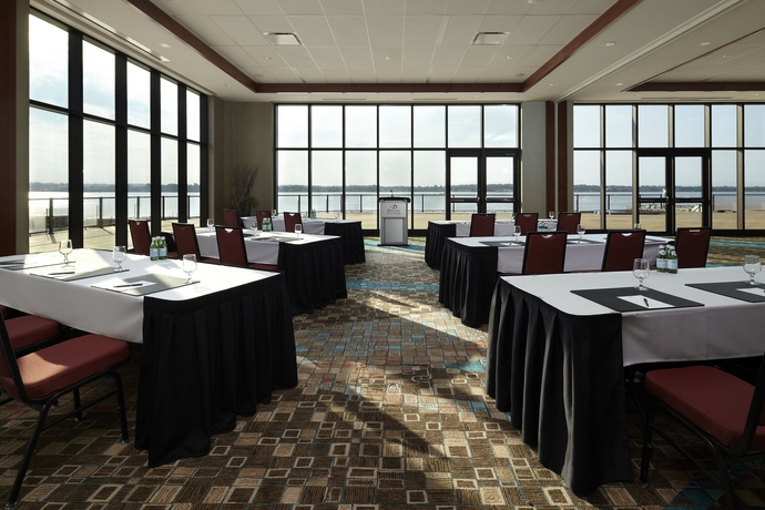 Imagen de los interiores del Hotel Delta Hotels Prince Edward By Marriott. Foto 11