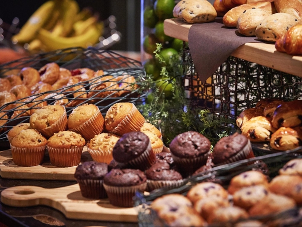 Imagen del bar/restaurante del Hotel Delta Hotels Toronto Mississauga. Foto 5