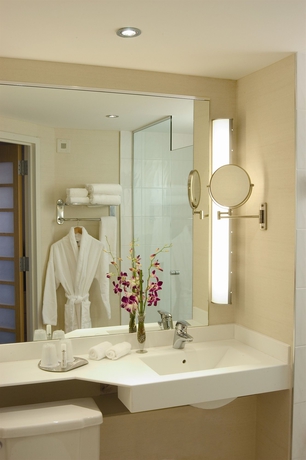 Imagen de la habitación del Hotel Delta Hotels Toronto Mississauga. Foto 11