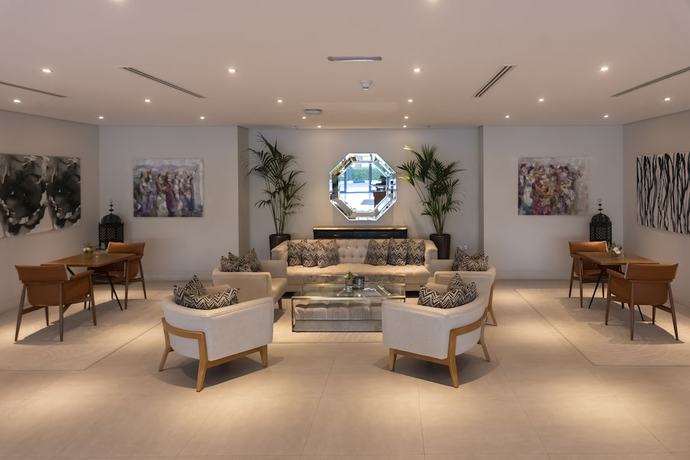 Imagen de los interiores del Hotel Delta Hotels by Marriott, Dubai Investment Park. Foto 7