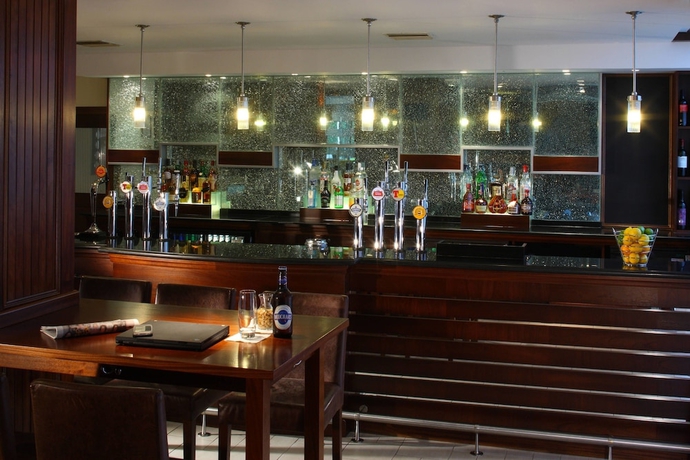 Imagen del bar/restaurante del Hotel Delta Hotels by Marriott Edinburgh. Foto 3