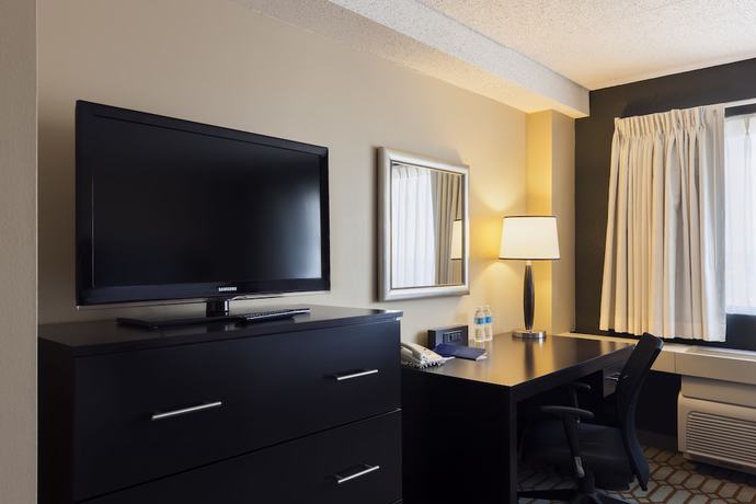 Imagen de la habitación del Hotel Delta Hotels by Marriott Fargo. Foto 2