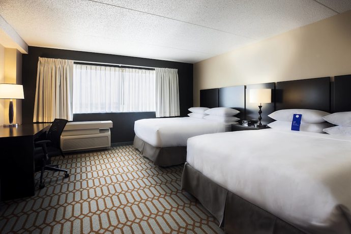 Imagen de la habitación del Hotel Delta Hotels by Marriott Fargo. Foto 4