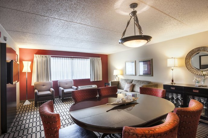 Imagen de la habitación del Hotel Delta Hotels by Marriott Fargo. Foto 7