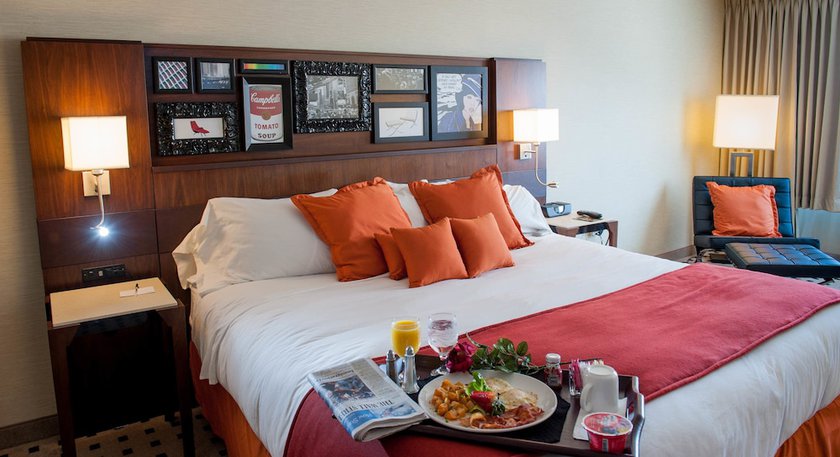 Imagen de la habitación del Hotel Delta Hotels by Marriott Utica. Foto 4