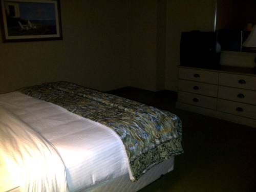 Imagen de la habitación del Hotel Delta Hotels by Marriott Virginia Beach Waterfront. Foto 12