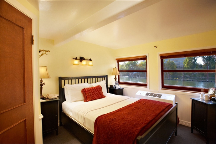 Imagen de la habitación del Hotel Delta King. Foto 4