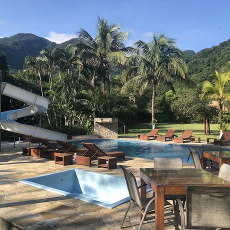 Imagen de la piscina del Hotel Delta Maresias. Foto 19