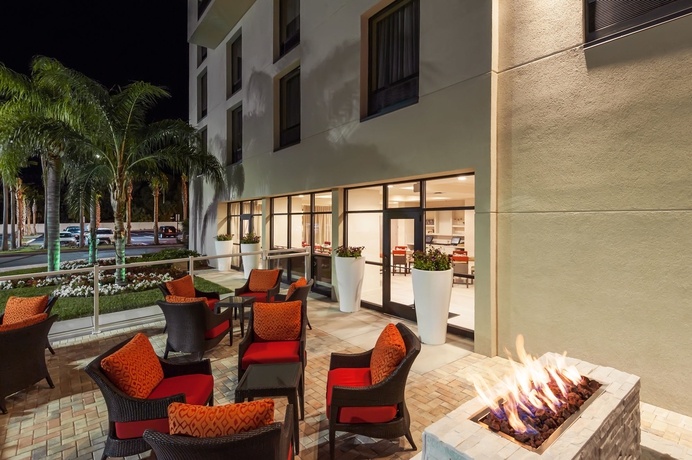 Imagen de los exteriores del Hotel Delta Orlando Lake Buena Vista. Foto 5