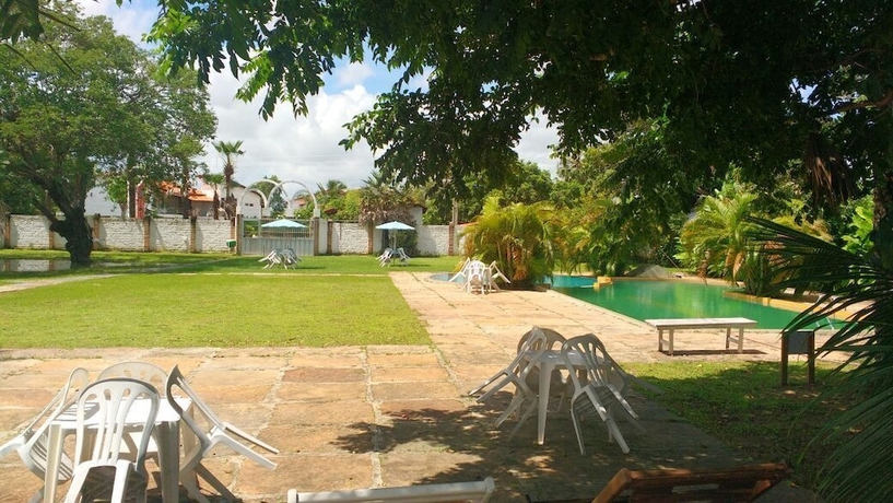 Imagen de la piscina del Hotel Delta Park. Foto 19