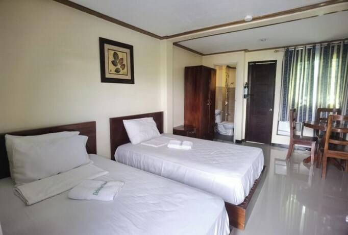 Imagen de la habitación del Hotel Delta Star Manor. Foto 19