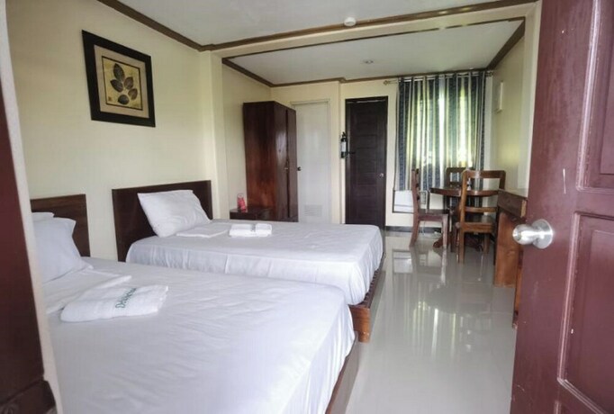 Imagen de la habitación del Hotel Delta Star Manor. Foto 20