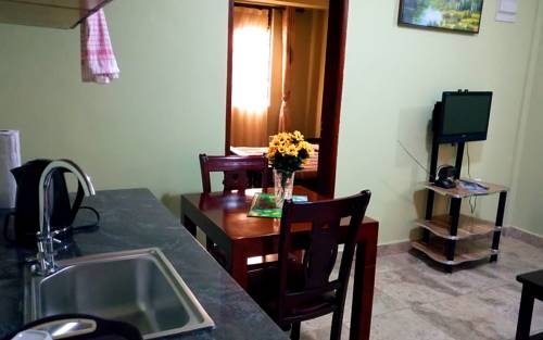Imagen de la habitación del Hotel Delta Suites. Foto 2