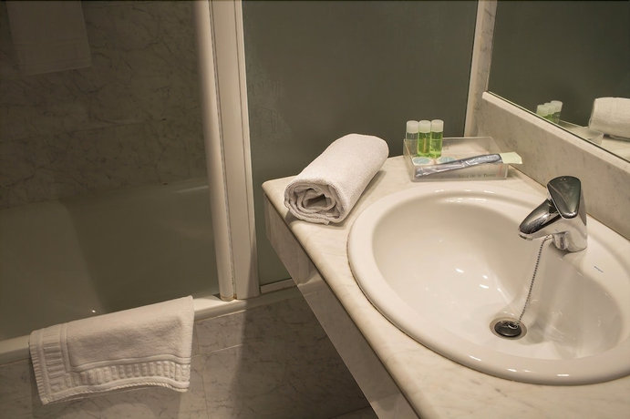 Imagen de la habitación del Hotel Delta, Tudela. Foto 16