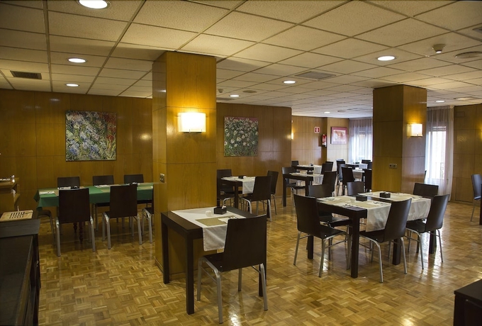 Imagen del bar/restaurante del Hotel Delta, Tudela. Foto 4