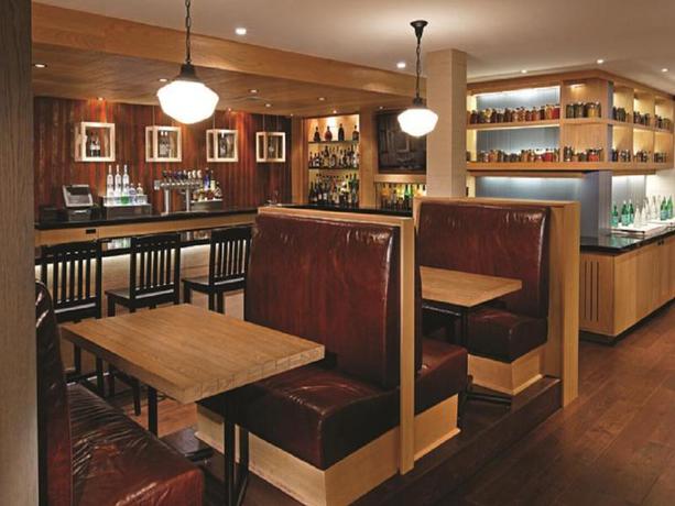 Imagen del bar/restaurante del Hotel Delta by Marriott Halifax Downtown. Foto 6