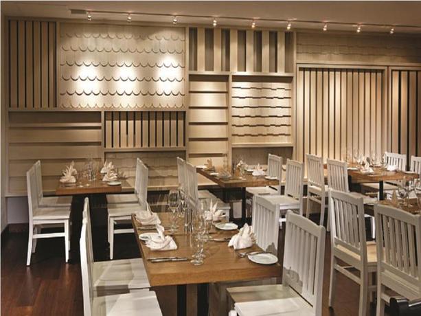 Imagen del bar/restaurante del Hotel Delta by Marriott Halifax Downtown. Foto 7