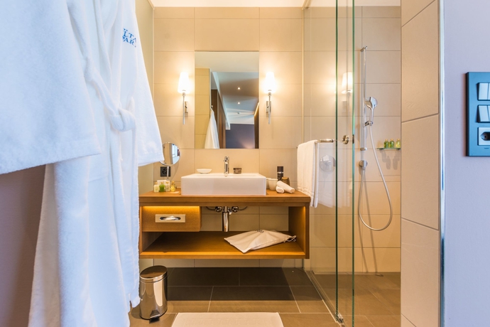 Imagen de la habitación del Hotel Deltapark Vitalresort. Foto 15