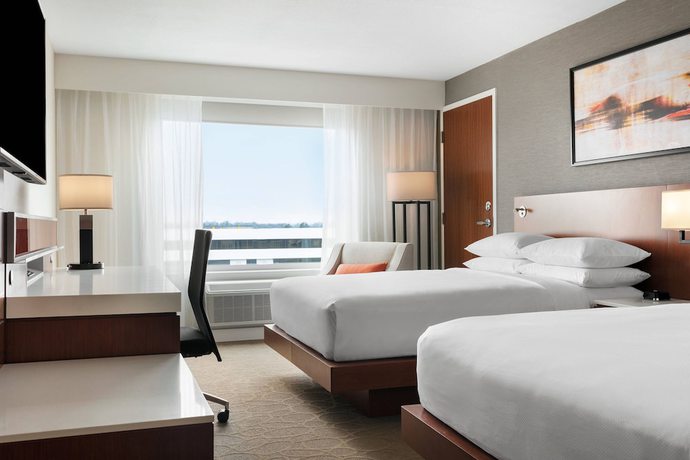 Imagen de la habitación del Hotel Deltas By Marriott Indianapolis Airport. Foto 6