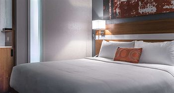 Imagen de la habitación del Hotel Deltas By Marriott Waterloo. Foto 4
