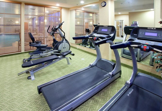 Imagen de los interiores del Hotel Deltas by Marriott Colonial Heights. Foto 18