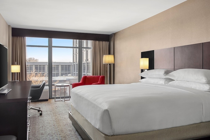 Imagen de la habitación del Hotel Deltas by Marriott Somerset. Foto 3
