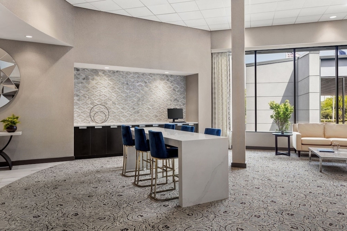Imagen de los interiores del Hotel Deltas by Marriott Somerset. Foto 17