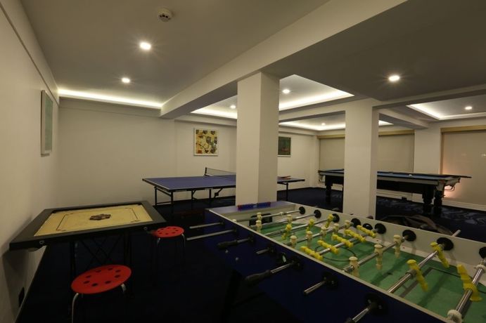 Imagen de los interiores del Hotel Deltin Suites. Foto 11