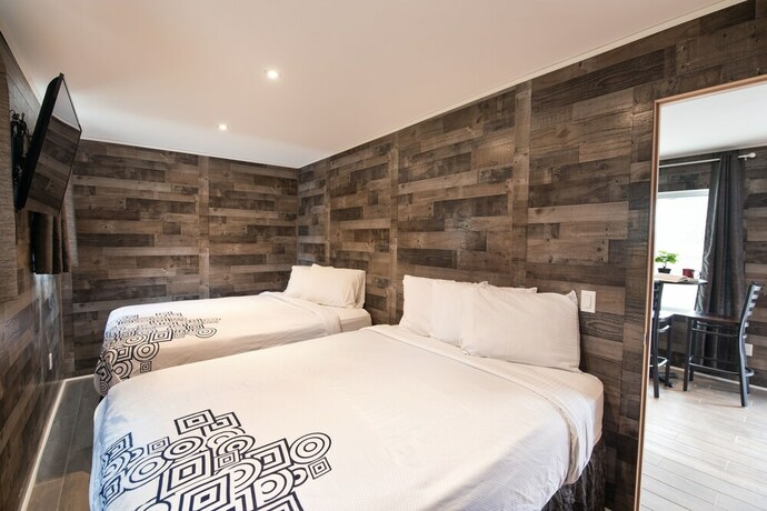 Imagen de la habitación del Hotel Delton Oaks Resort. Foto 20