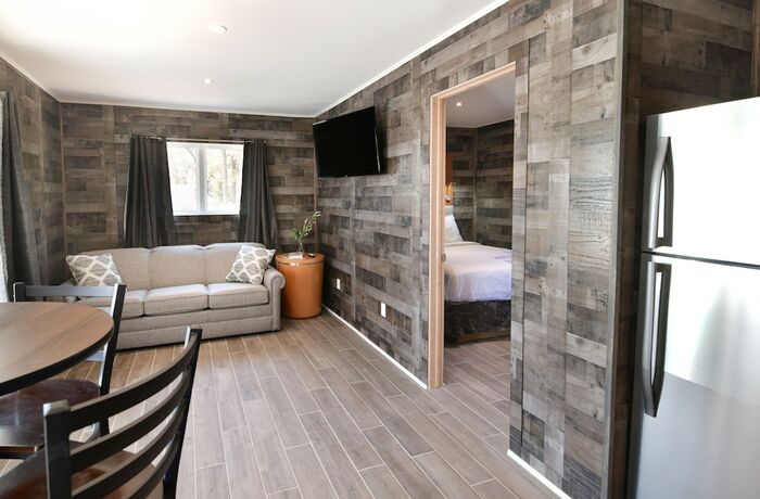 Imagen de la habitación del Hotel Delton Oaks Resort. Foto 25
