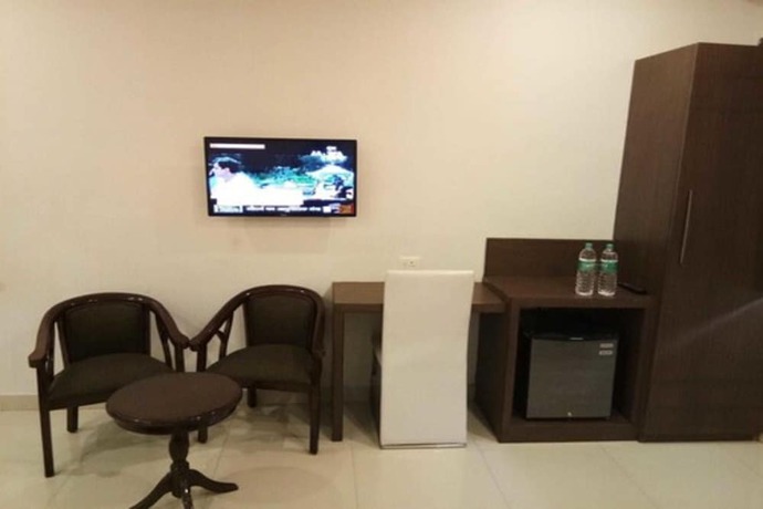 Imagen de la habitación del Hotel Delux Inn, Agra. Foto 12