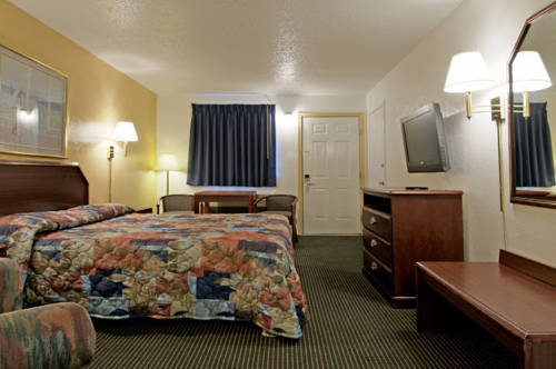 Imagen de la habitación del Hotel Delux Inn. Foto 12