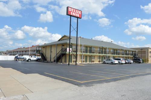 Imagen de la habitación del Hotel Delux Inn Tulsa. Foto 2