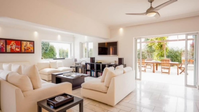 Imagen general del Hotel Deluxe 5 Bdrm Villa w Pool Next to the Beach. Foto 9