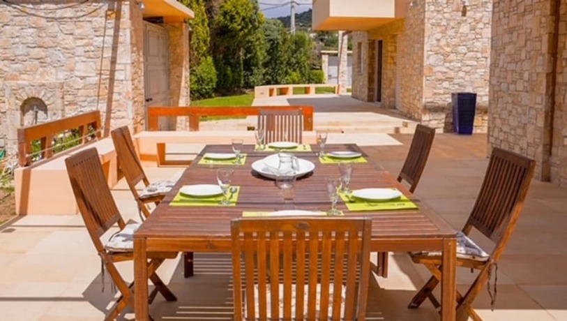 Imagen general del Hotel Deluxe 5 Bdrm Villa w Pool Next to the Beach. Foto 15