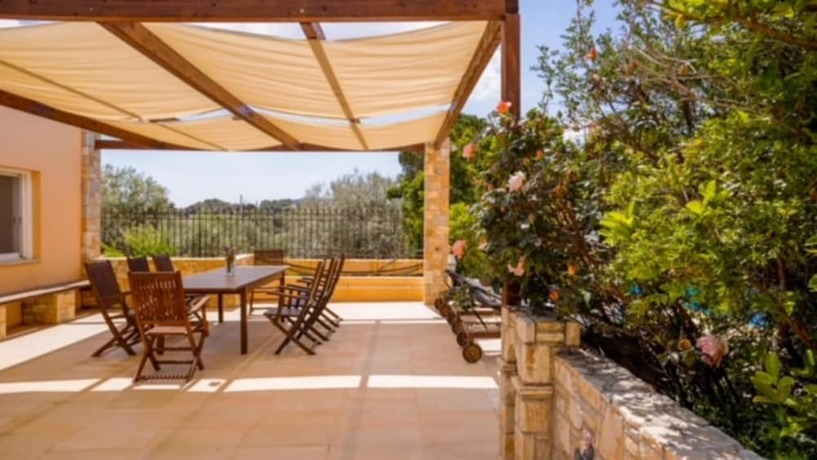 Imagen general del Hotel Deluxe 5 Bdrm Villa w Pool Next to the Beach. Foto 16