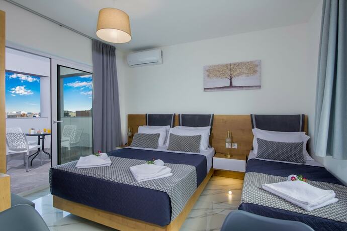 Imagen de la habitación del Hotel Deluxe City, Chania. Foto 11