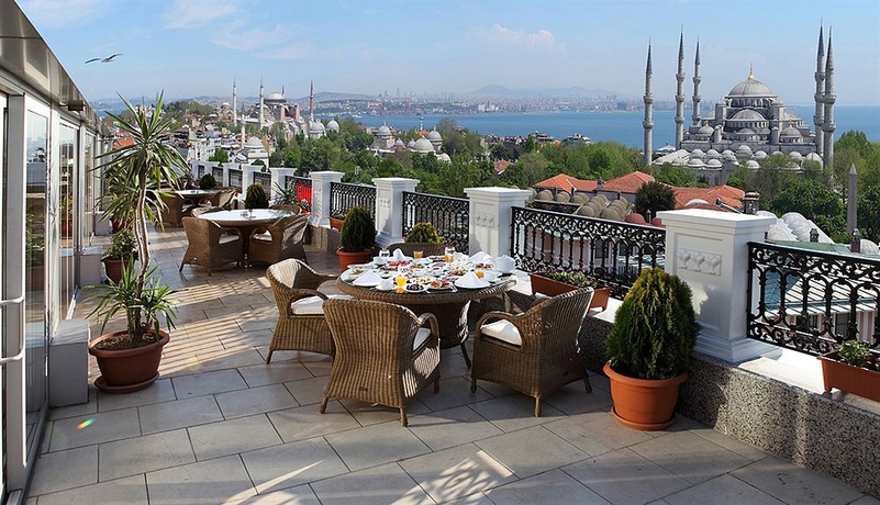 Imagen del bar/restaurante del Hotel Deluxe Golden Horn Sultanahmet. Foto 2