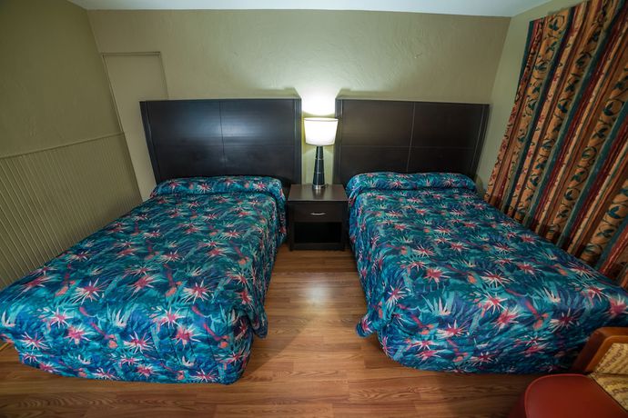 Imagen de la habitación del Hotel Deluxe Inn, Bunnell. Foto 8