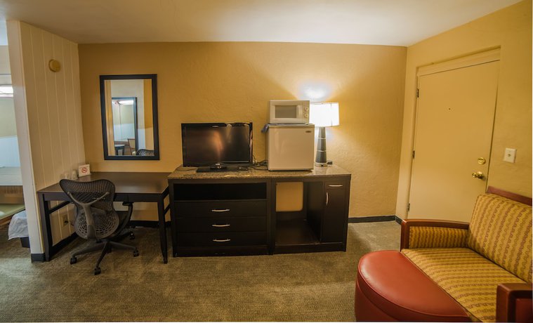 Imagen de los interiores del Hotel Deluxe Inn, Bunnell. Foto 16