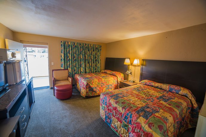 Imagen de los interiores del Hotel Deluxe Inn, Bunnell. Foto 17