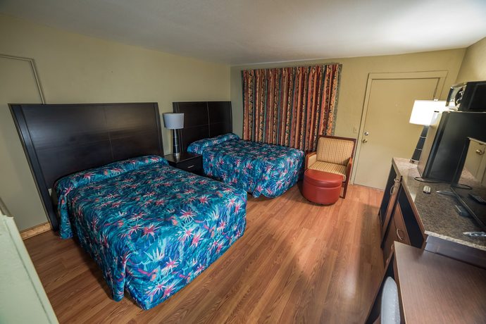 Imagen de la habitación del Hotel Deluxe Inn, Bunnell. Foto 14