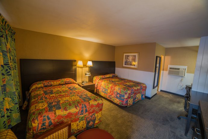 Imagen de los interiores del Hotel Deluxe Inn, Bunnell. Foto 19