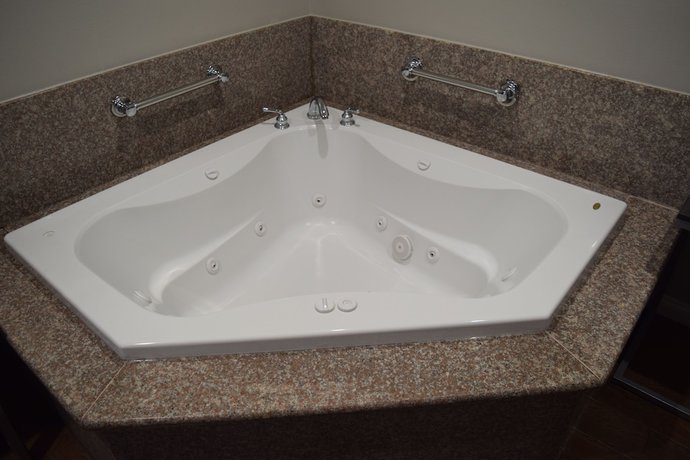 Imagen de la habitación del Hotel Deluxe Inn Hawthorne. Foto 5