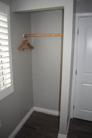 Imagen de la habitación del Hotel Deluxe Inn Hawthorne. Foto 15