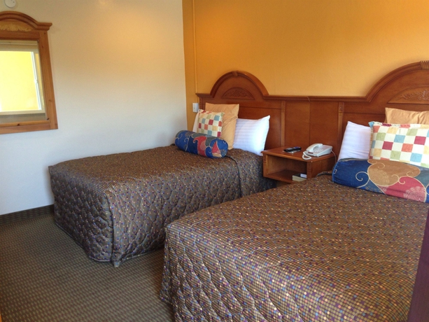 Imagen de la habitación del Hotel Deluxe Inn, South San Francisco. Foto 5