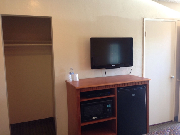 Imagen de la habitación del Hotel Deluxe Inn, South San Francisco. Foto 6