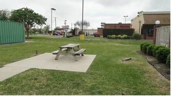 Imagen de la habitación del Hotel Deluxe Inn, Waco . Foto 12