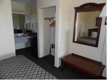 Imagen de la habitación del Hotel Deluxe Inn, Waco . Foto 14