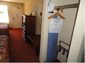 Imagen de la habitación del Hotel Deluxe Inn, Waco . Foto 15